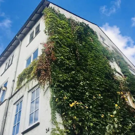 Privatunterkunft Gästezimmer Am Weinberg
